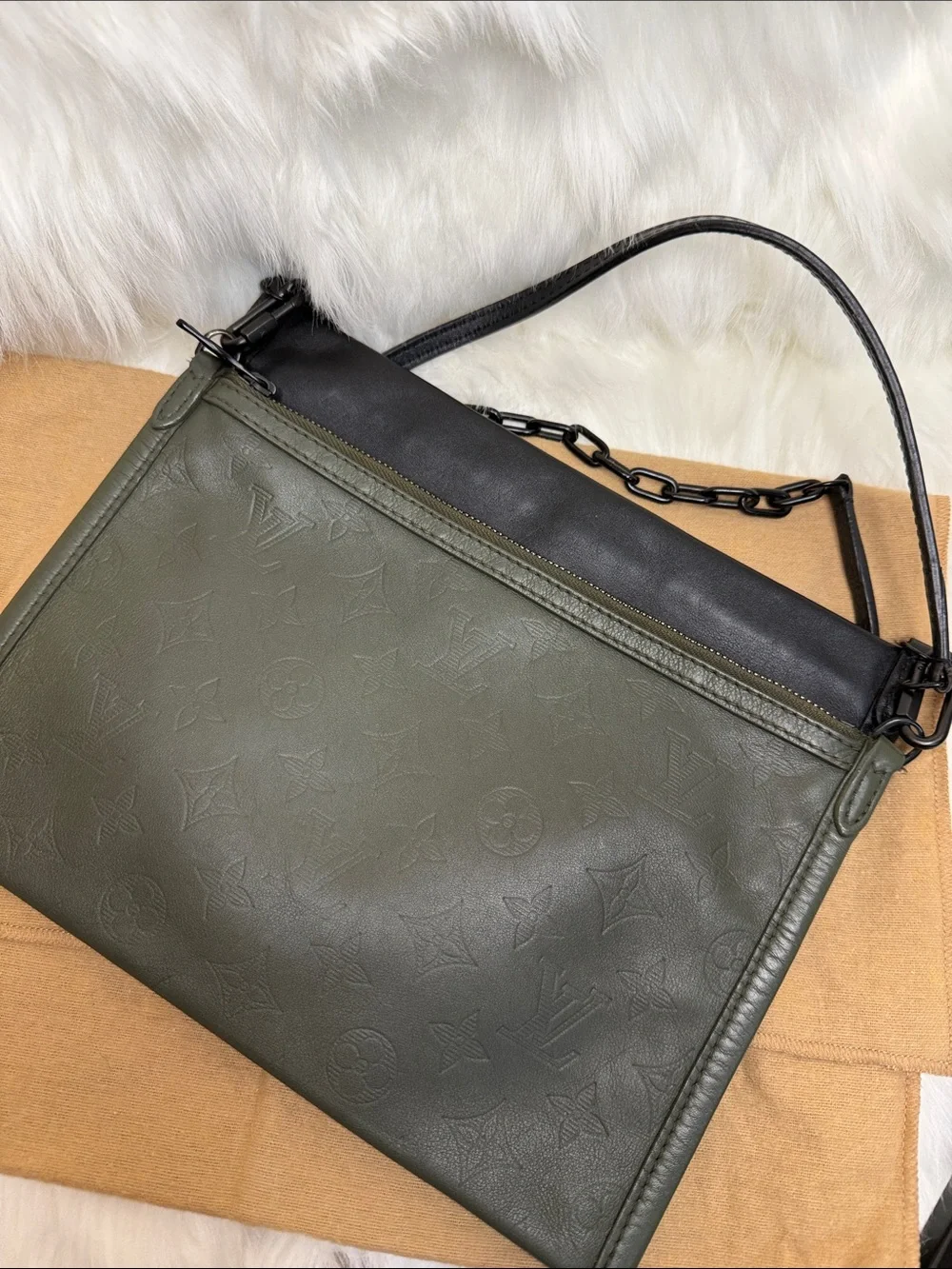 Louis Vuitton Double Flat Messenger Bag.